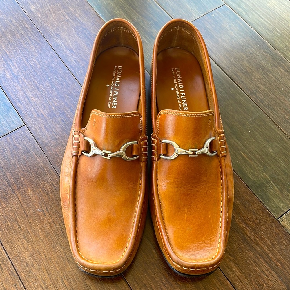 Donald J Pliner loafers